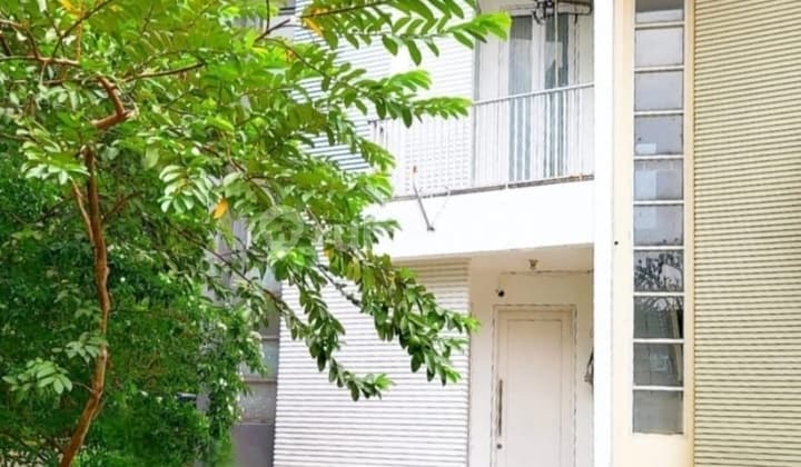 Ready-to-Live 2-Bedroom House in Strategic Location Near Toll Access at Citra Gran