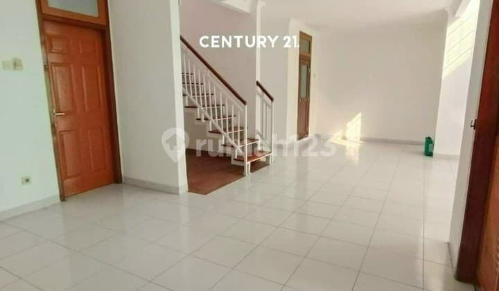 Rumah 2 Lantai Terawat Siap Huni River Park Bintaro 6534