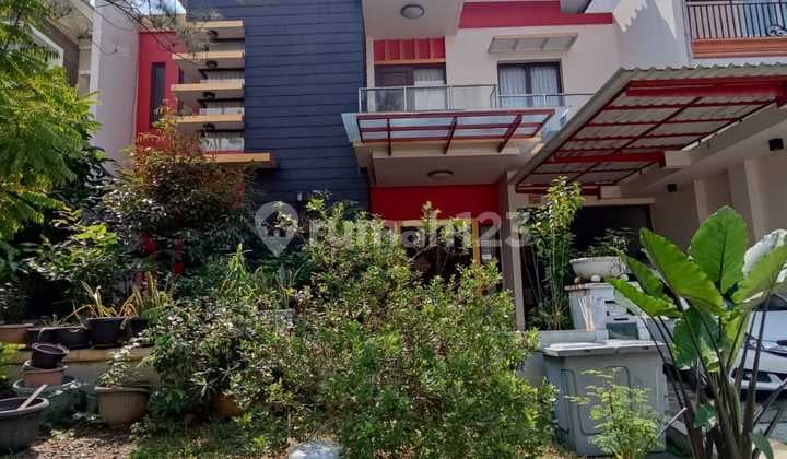 Nice House Furnished SHM Harapan Indah Cluster Taman Cemara, Bekasi