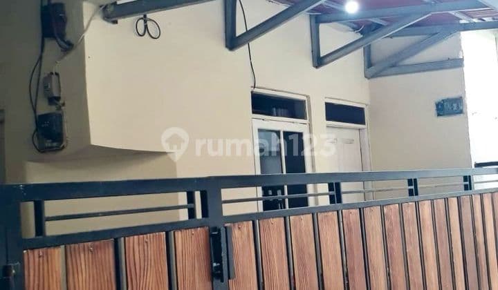 Good Title Deed House in Pejaten, South Jakarta