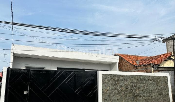 Good Warehouse 180 m2 SHM Tarumajaya, Bekasi