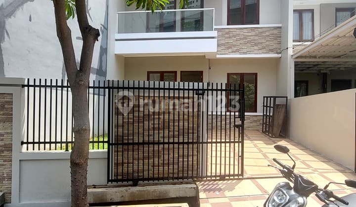 2-Storey HGB House Ready to Occupy at The Green View, Bekasi