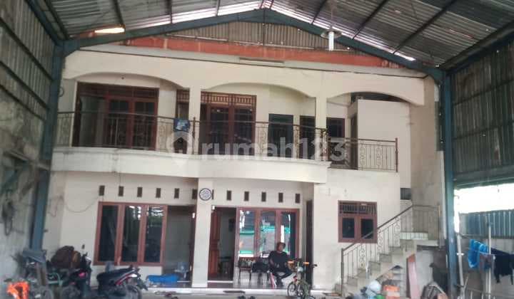 Warehouse & House in Pulogebang, East Jakarta 200 m Good Ownership Certificate