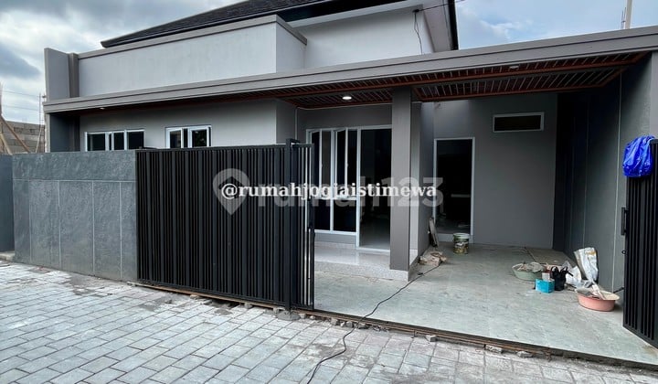 Rumah Baru Dalam Cluster di Berbah Dekat Bandara Adi Sucipto