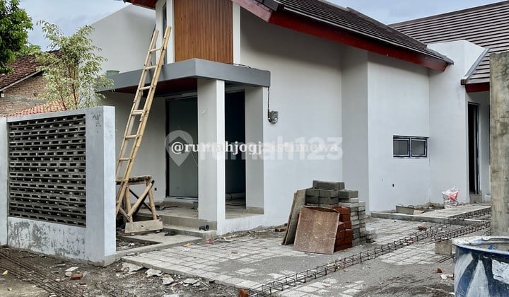 Rumah Baru di Barat Pasar Cebongan JL Kebonagung Seyegan