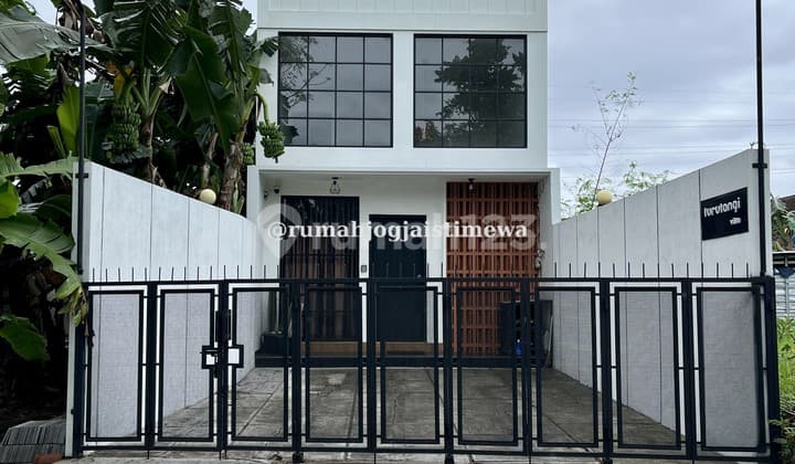 Villa Full Furniture Denagn Kolam Renang di JL Kaliurang Km 8
