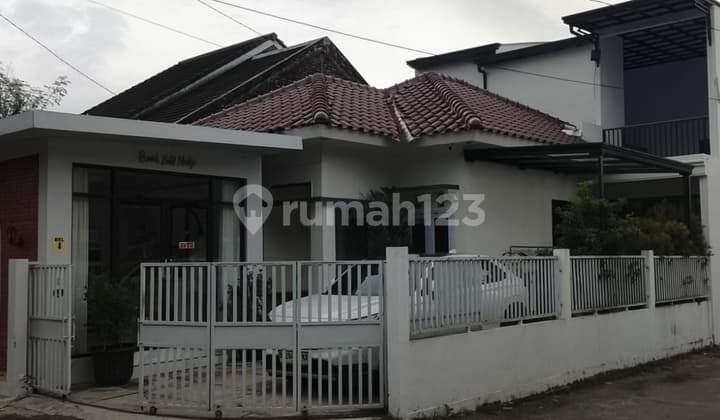 Rumah Bagus di Jl Bibis Godean Cocok untuk Investasi