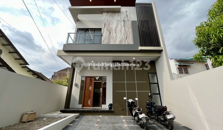 Rumah Baru di Jl Kaliurang Km 7 Dekat Ugm dan Pasar Kolombo