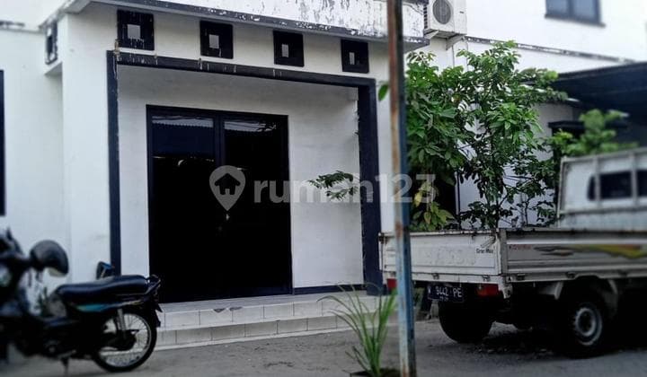 Gudang Jalan Raya Kawasan Industri Panjunan Sukodono