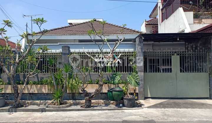 Dijual Rumah di Area Bunga Bunga, Tengah Kota Malang