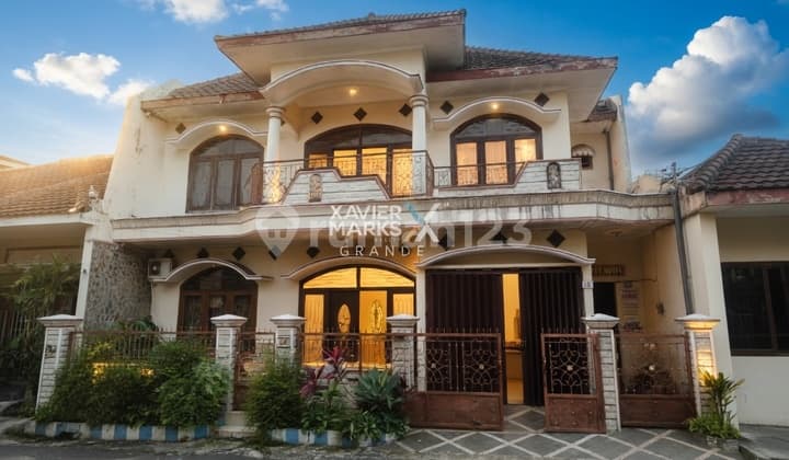 For Sale Active 2-Story Strategic Boarding House in City Center, Malang