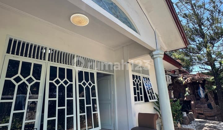 RUMAH DI WALIKOTA, DEKAT KE SEMUA FASILITAS, DEPAN RUMAH AKAN DIBUATKAN TAMAN