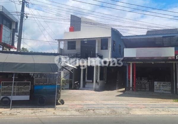 Rumah 2 Lantai Dekat Artos Mall Magelang Martoyudan