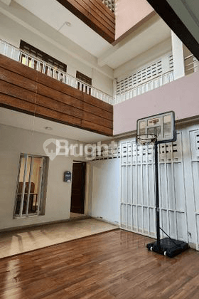 Rumah Mewah Ada Kolam Renang Di Kedunglumbu Pasar Kliwon Solo