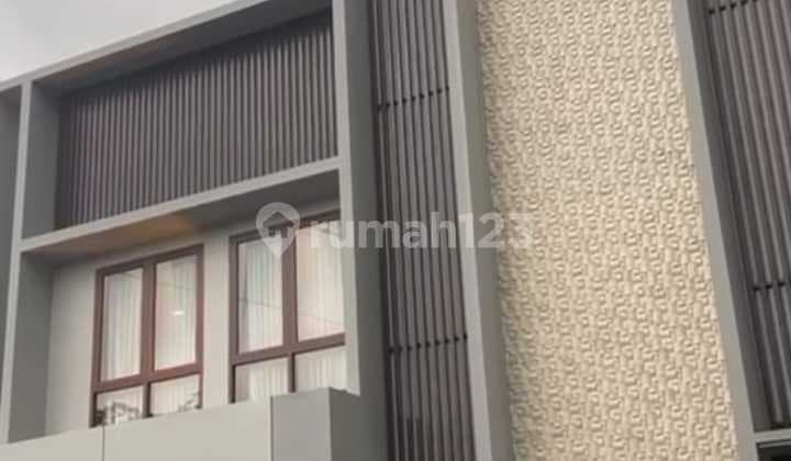 Rumah Mewah Konsep Villa Ada Kolam Renang Di Ngaglik Yogyakarta