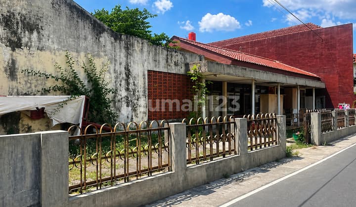 Low-Cost Strategic Boarding House in Makamhaji, Kartasura, Solo