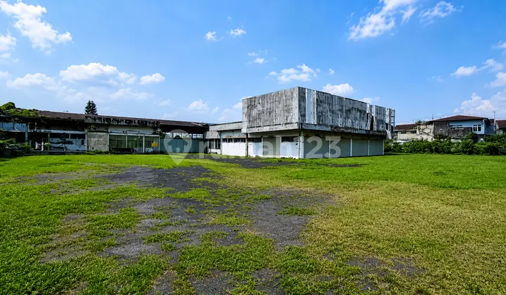 Strategic Warehouse Rental on Jl A Yani North Magelang