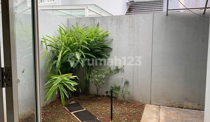 Disewakan Rumah Bagus Rapih Siap Huni Di Suvarna Sutera