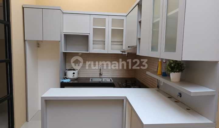 Dijual Rumah Cantik Siap Huni di Pondok Petir Bojongsari