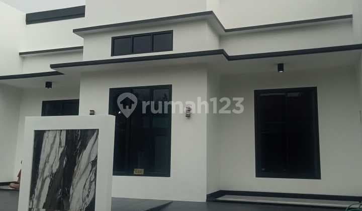 Beautiful Newly Renovated House for Sale, Ready to Live in Citra Raya Tangerang