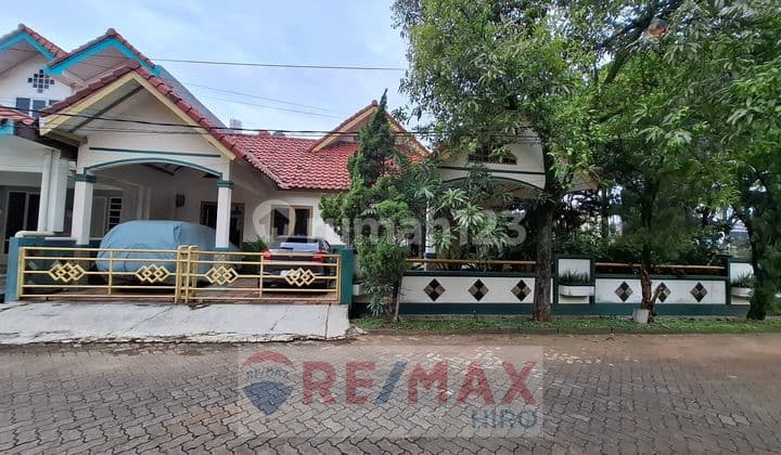 Rumah Luas Dan Asri Di Jatibening