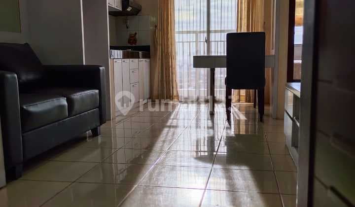 Apartemen Mediterania Garden 2 Lantai Sedang di Tanjung Duren Jakarta Barat