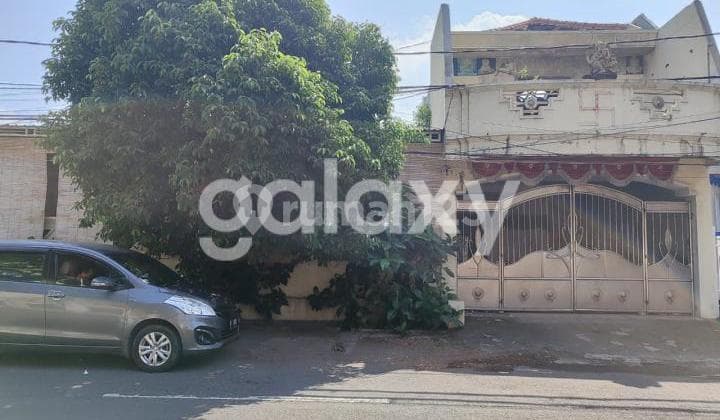 Dijual Rumah di Embong Wungu