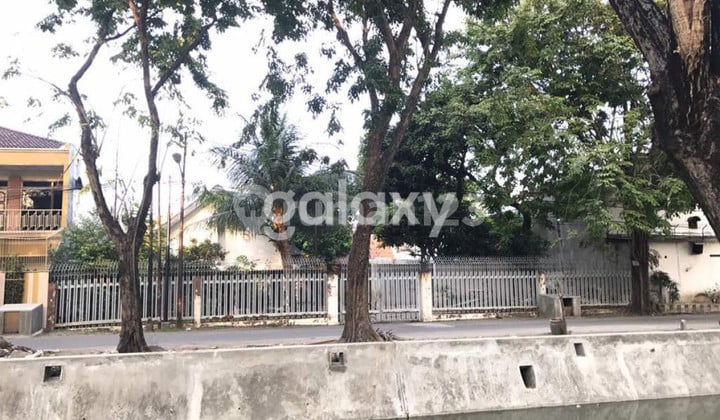 DIJUAL RUMAH TENGAH KOTA STRATEGIS NGAGEL TAMA DIJUAL RUMAH TENGAH KOTA STRATEGIS NGAGEL TAMA