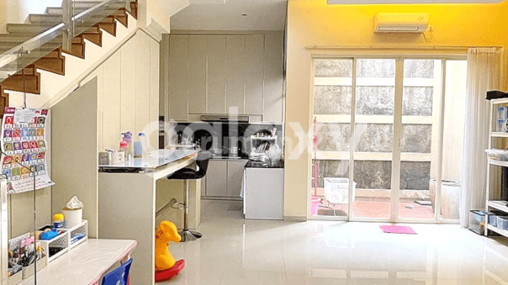 Jual Rumah Minimalis Siap Huni 2 Lantai Mulyosari Utara