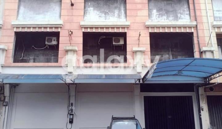 Ruko Panji Makmur: 3 unit jadi 1, rooftop! Ruko Panji Makmur: 3 unit jadi 1, rooftop!