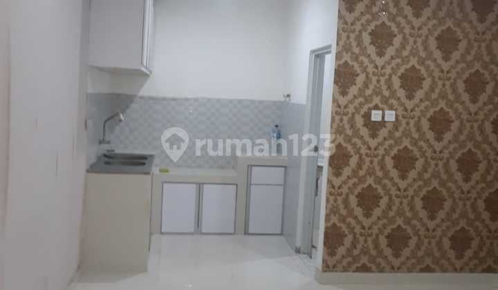 Disewakan Rumah Di Taman Palem Lestari - Bagus Rapi Siap Huni (er)