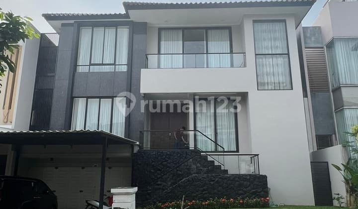 For Sale Luxury House The Crown Gading Serpong