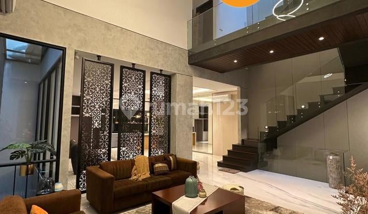 Rumah minimalis dan modern di alam sutera tangerang
