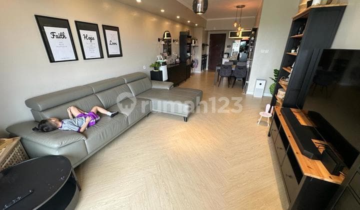 For Rent and Sale 3+1 Br Skyhouse Bsd Fully Furnished 3 Bedrooms