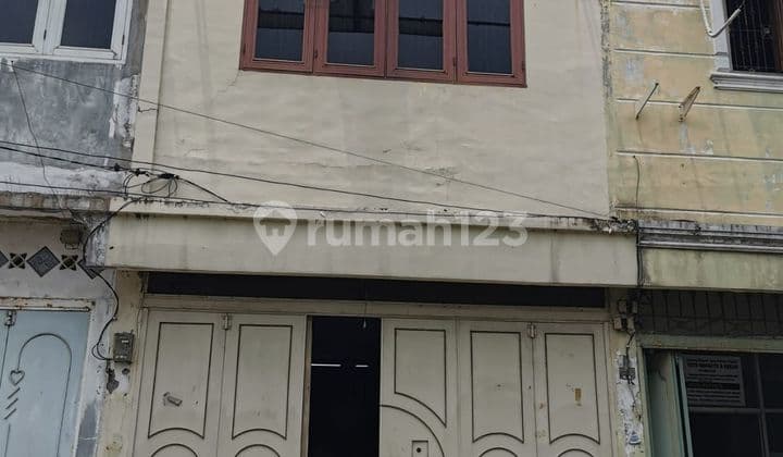 Ruko 2 lantai dlm komplek