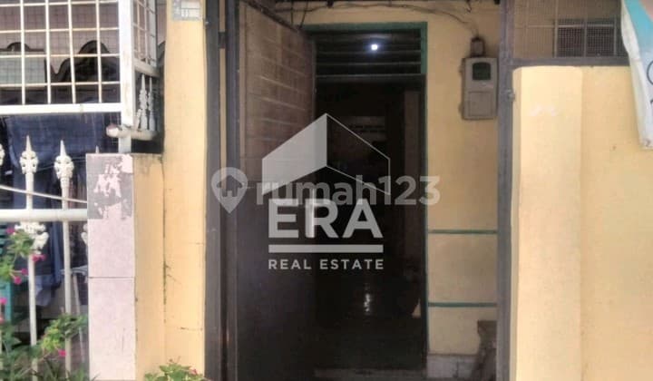 RUMAH KOS 8 KMR DI MEDAN PETISAH DEKAT CARREFORE, UNPRI & ROYAL PRIMA
