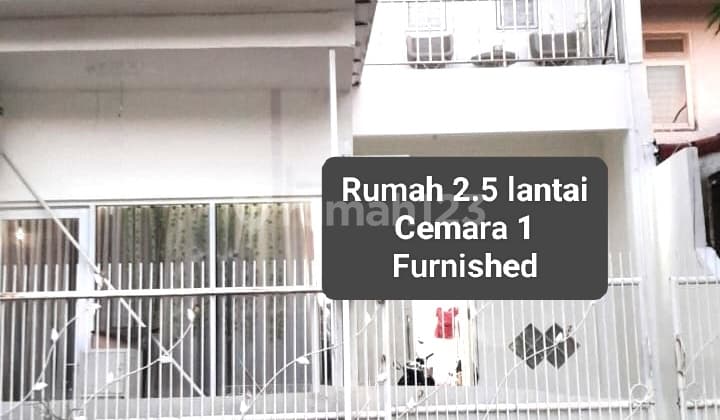 Rumah 2.5 Lantai Siap Huni Furnished Cemara 1 Banjar Wijaya