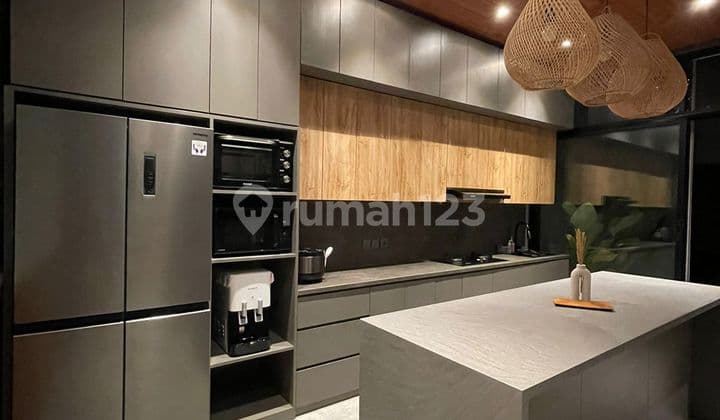 Rumah Disain Villa Resort Fullfurnished Di Alam Sutera