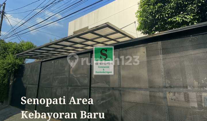 One Gate Access House in Senopati Area, South Jakarta