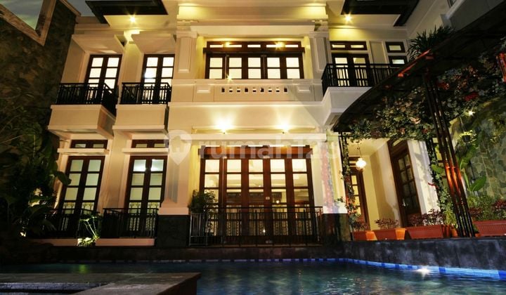 Rumah Mewah di Kawasan Ibu Kota Menteng Jakarta Pusat