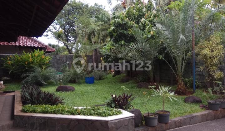 Rumah Siap Huni Lokasi Strategis di Pondok Indah, Jakarta Selatan