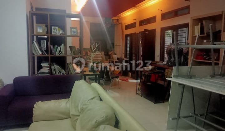 Rumah Hunian di Kawasan Cidodol, Dekat Permata Hijau dan Senayan