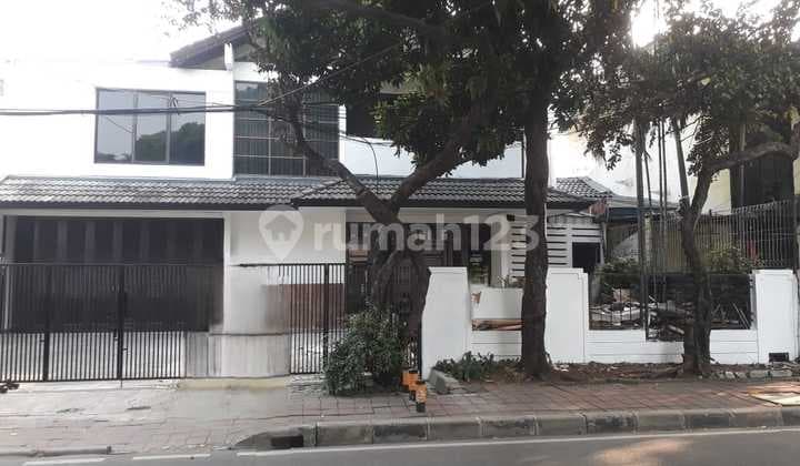 Rumah 2 Lantai di Gandaria, Jakarta Selatan