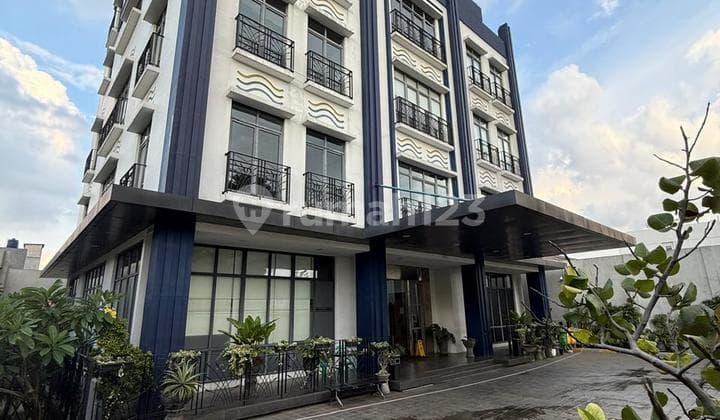 Office Building in the Lebak Bulus Grand Market Area