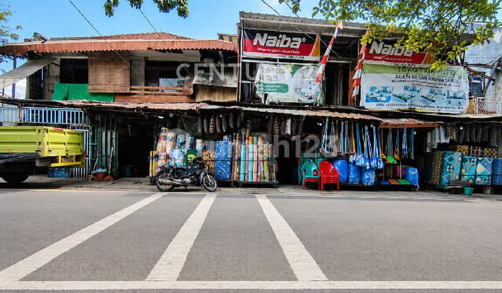 Strategic Shop-House in Commercial Area of Tanjung Priok