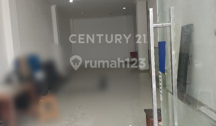 Ruko 4 Lantai Renov Strategis di Area Cikini Jakarta Pusat Th
