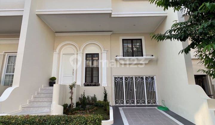Rumah Camden House Kebon Jeruk Jakarta Barat Mulus Siap Huni