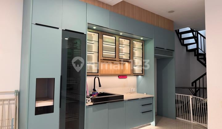 Semi-Furnished House Nice Position Hook BSD City