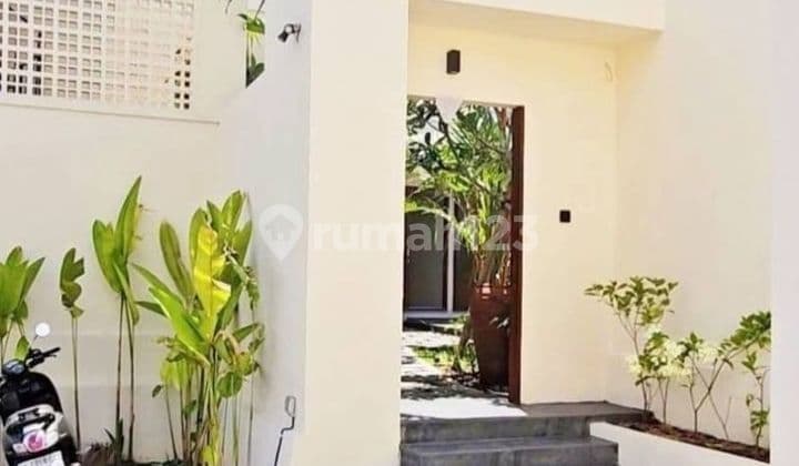 Villa Semi Furnished 3 Kamar Pantai Lima Pererenan