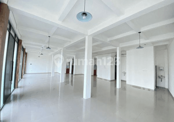 Shop Business Space Facing West, Tumbak Bayuh Canggu
